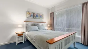Superb Quiet Court Location Family Friendly Retreat in a Prime Location - Image 5