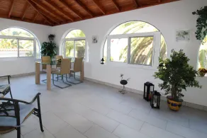 Tolles ruhiges Ferienhaus für 4 Personen mit Privatpool und großem Garten - Image 5