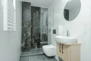 TOWER 15 Suites - Image 3
