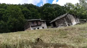 Small chalet in hamlet - Image 5
