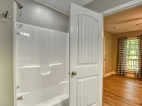 New Cottage @ Hickory Star Marina - Image 3