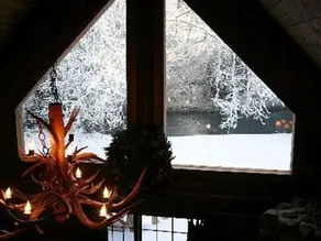 Charming, Rustic Log Home on Edge of South Fork River - Image 5
