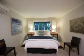 Rural paradise with rainforest views - Image 4