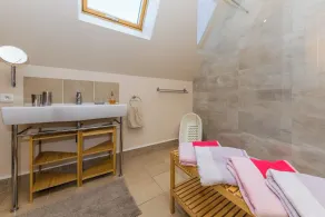 Labelle very private holiday home with its own private pool - Image 4