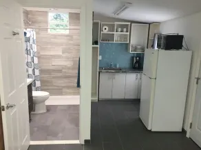 Near Hollywood Stadium/Hard Rock Hotel - FREE PARKING & WIFI - Close to beach - Image 3