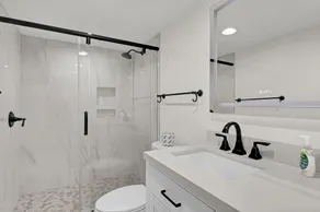 DR 2103 - Beautifully updated condo with pool, tennis, and elevator - Image 4