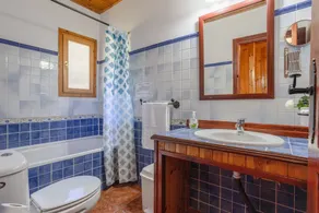 Charmantes Ferienhaus \"Las Olivas\" mit Balkon, Pool & WiFi; Parkplatz vorhanden - Image 3