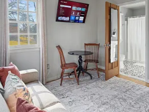 2-Room Chickadee Suite @ Harpers Ferry Guest House - Image 5