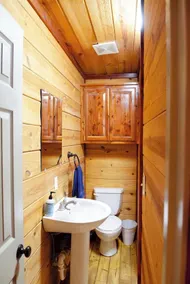 Modern Private Cabin, Fishing, Shooting Range, Fire Pit, 4WD Trails & Canoeing - Image 3