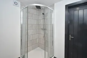 Superior-Habitacion Doble-Baño compartido-With TV - Image 4