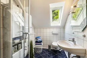 Apartment 'Schlossbergblick' with Shared Terrace, Shared Garden and Wi-Fi - Image 2