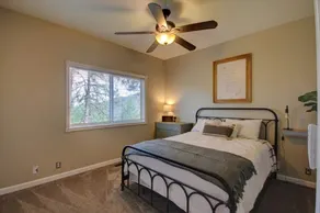 Jacksonville Mountain Retreat - Image 5