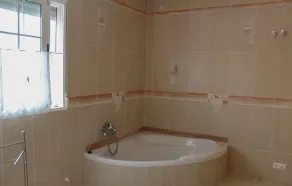 Beautiful and well-maintained vacation home to feel good. - Image 3