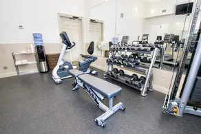 🐶Pet Friendly-GULF Front-Beachside Pool-Parking-2BR Treasure Island 1410🌴 - Image 3