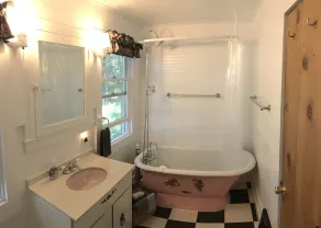 Historisk Platte Lake Home, 205 Ft Lakefront, 2 Miles fra Sleeping Bear Dune - Image 4