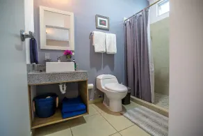 Charming fully furnished brand new home - Image 4