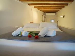 Chic studio in a perfect location in Barcelona - Image 5