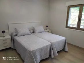 surf house thrown - Image 4