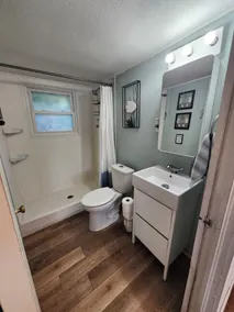 Wet Feet Retreat! Lake front cabin in quiet cove. - Image 3