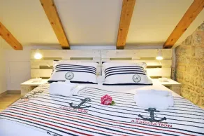 Renovierte Wohnung im Steinhaus im Zentrum der Altstadt von Cavtat - Image 5