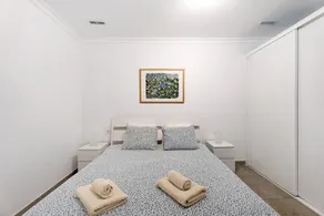 Appartement de vacances 'Orlando 103' avec piscine partagée, terrasse privée et Wi-Fi - Image 4