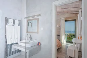Faidra's Olive Grove 3 bedroom Luxury Villa with a heated pool - Image 4