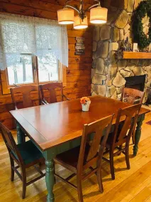 Large Cabin w/ Hot Tub & Pool Table – Lazy Bear Lodge - Image 5