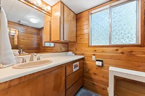 Lakefront Chalet w Hot Tub, EV Charger, King bed, Dock, Dogs OK! - Image 3