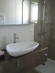 CHARMENDE HOUSE FEED I VANDET - Image 3
