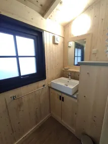 Chalet-Classica-Bagno privato con vasca-Vista lago - Image 2