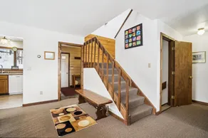Welcome to your ideal mountain escape! This delightful 3-bedroom plus loft - Image 2
