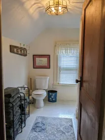 Country Home Close to City Conveniences - Image 2