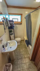 Cabin with private dock and large yard space! - Image 3