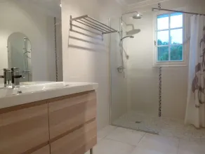 Stille og Nice hus vender mod træ Eloux 150 m fra havet - WIFI - 6 cykler - Image 3