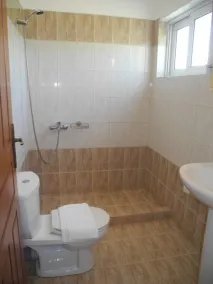 Mountain views (see video), 3 bedrooms, 550m easy walk to beach, 2 shared pools - Image 2