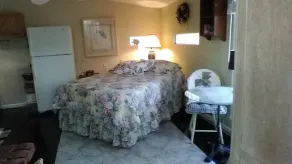 Cozy secluded cottage in center of town - Image 5