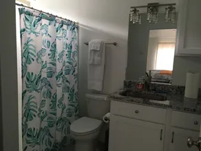 Reel Bliss Beach House - Image 3