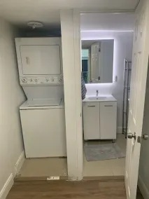 Downtown Fll 2 bedroom Home - Image 2