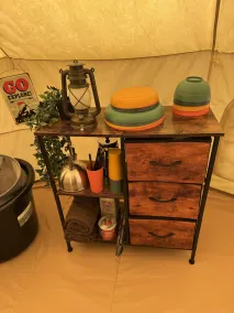 10 Point Landing - 10 Point Landing Glamping with Queen Bed & Bath - Image 1