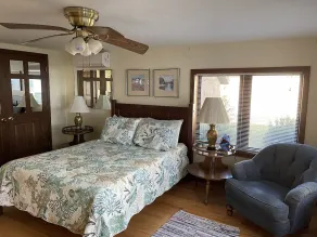 WONDERFUL 3 BEDROOM LAKEFRONT HOME WITH GREAT NEIGHBORHOOD PARK - Image 3