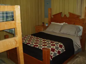 Little Cabin on the River - Escanaba River - LCotR - Pet Friendly - Image 3