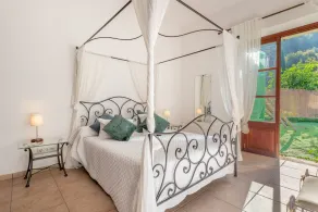 VILLA EN DEIA AVEC VUES PANORAMIQUES DANS UN ENVIRONNEMENT IDILIQUE - Image 4