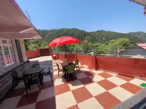 Rock Mountain Premium Homestay, Dalhousie Family & Couple Friendly Relaxing Stay Away from Crowd - Image 2