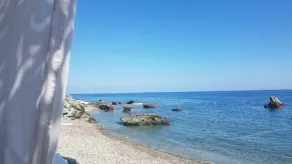 Peaceful F3 in the Heart of a Seaside Village - Private Parking - Image 4