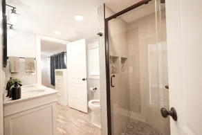 Waterfront Indian Lake Home – Recently Renovated! - Image 4