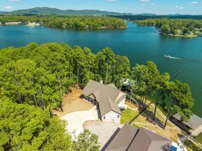 New Hot Springs Lakehouse with Double Stall Dock & Boat for Rent! - Image 4
