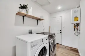 Remodeled West Sacramento home in quiet location! - Image 2