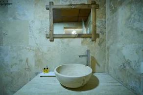 Nircanacave House Hotel - Image 4