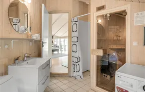 Stunning Home In Middelfart With Sauna - Image 5