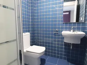 2 bedroom apartment for 5 people with pool and paddle. - Image 2